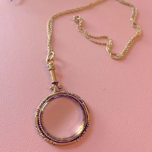 Magnifying glass necklace